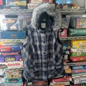 Ladies size Medium Sleeveless Best with Fur hood